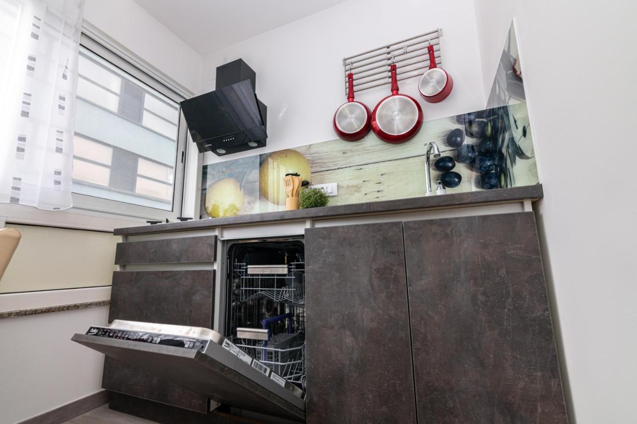 Apartment Nevera Rijeka Bagian luar foto